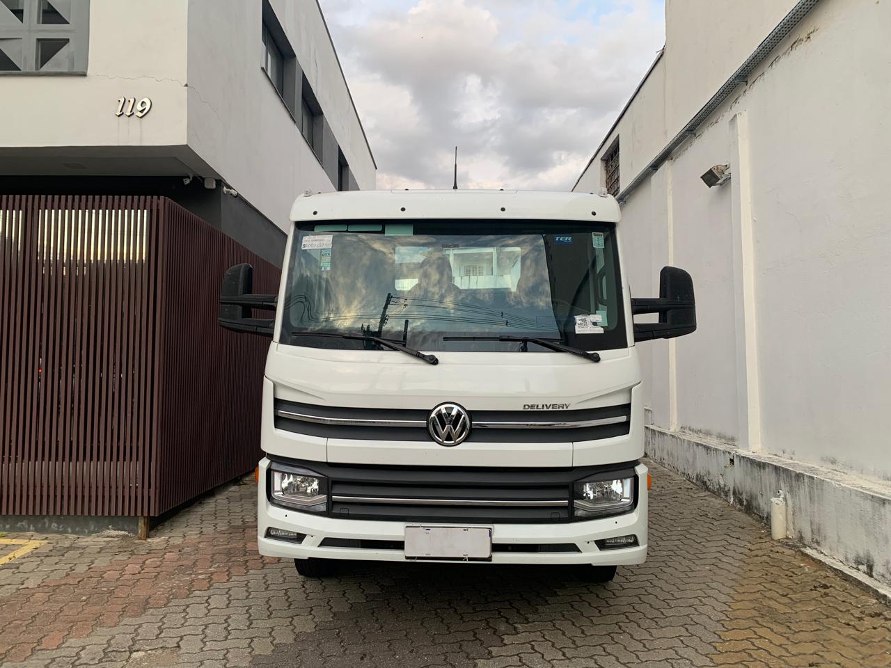 VW 9-180 - Vista Frontal
